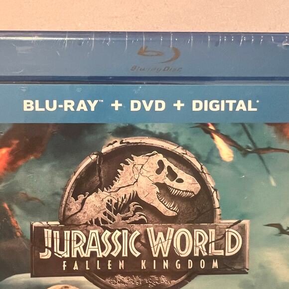 Jurassic World Fallen Kingdom Blu Ray DVD Movie New Sealed - Picture 2 of 5